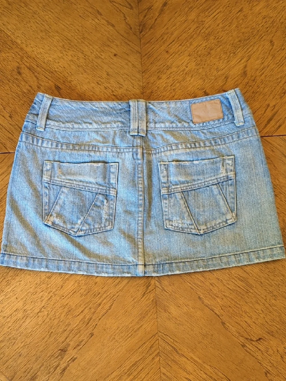 Y2K American Eagle Outfitters Light Wash Denim Mini Skirt